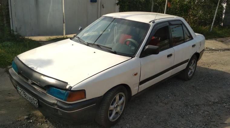 Дефлекторы Cobra Tuning для окон Mazda 323 BF седан 1985-1991. Артикул 89591