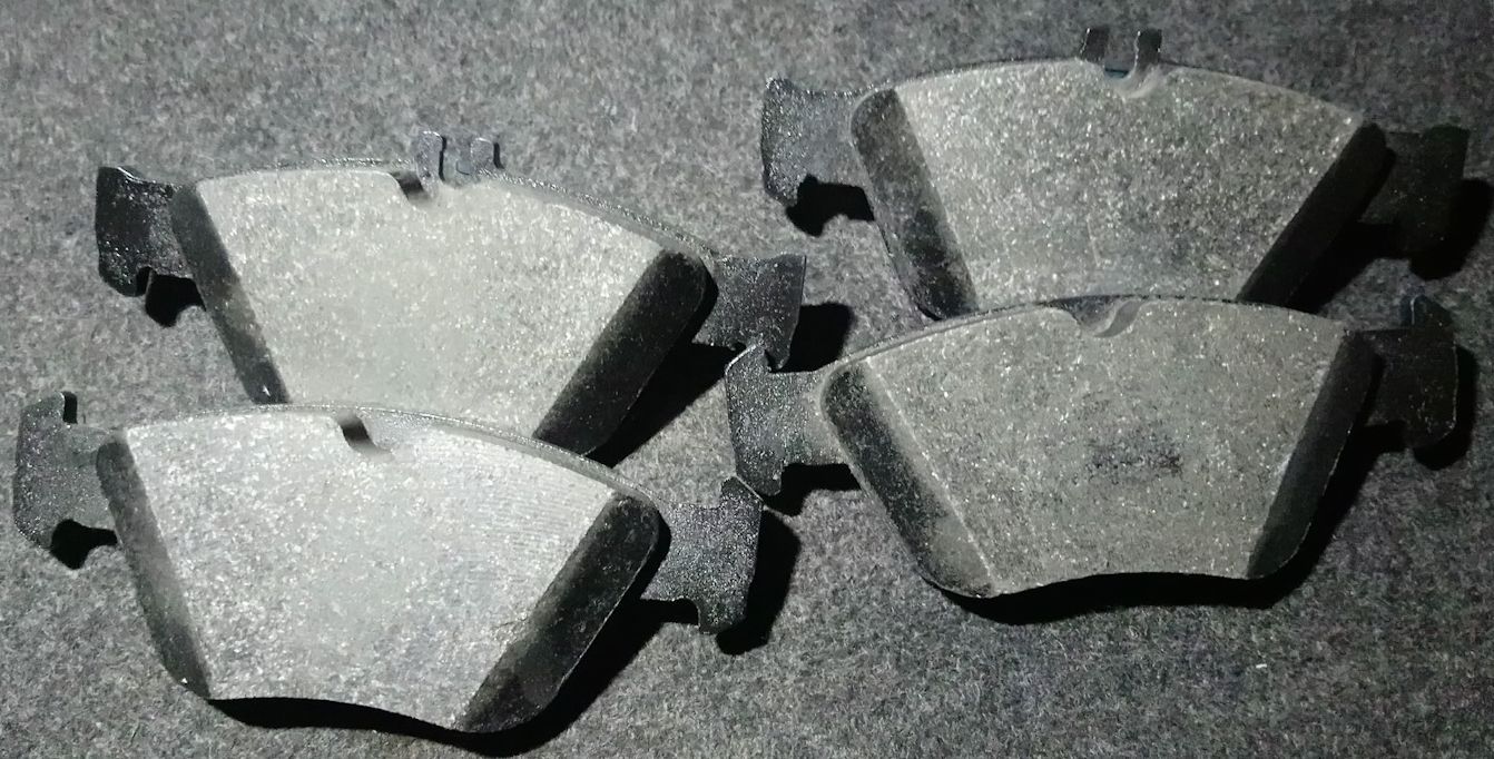 Тормозные колодки Valeo First. Артикул 301357