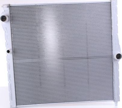 Радиатор охлаждения двигателя Nissens ** FIRST FIT **. Артикул 60826