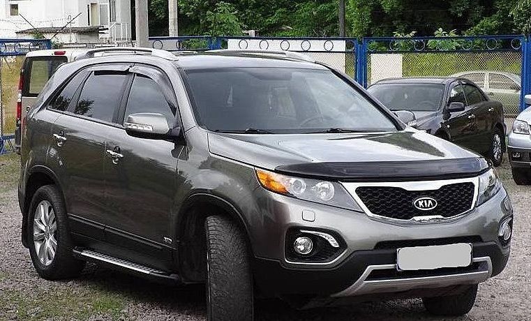 Дефлектор SIM для капота Kia Sorento II 2009-2026. Артикул SKISOR0912