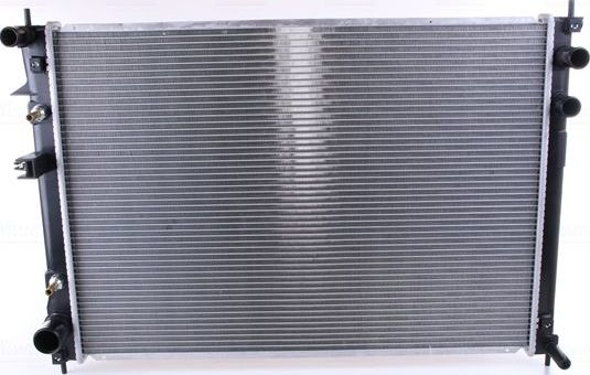 Радиатор охлаждения двигателя Nissens для Subaru Tribeca I 2005-2014. Артикул 67727