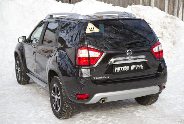 Накладки Русская Артель на ковролин порогов дверей для Renault Duster I 2015-2020 рестайлинг. Артикул NR-157402