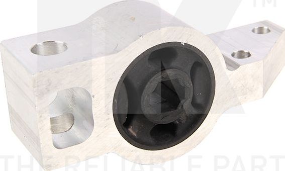 Сайлентблок переднего рычага подвески NK левый нижний внутренний для SEAT Leon II 2005-2012. Артикул 5104737