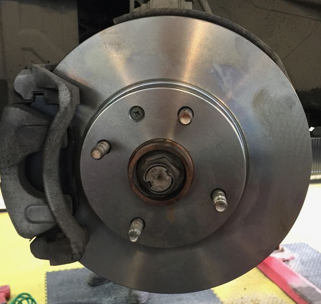 Тормозной диск Miles передний для Chevrolet Epica I 2005-2012. Артикул K001192