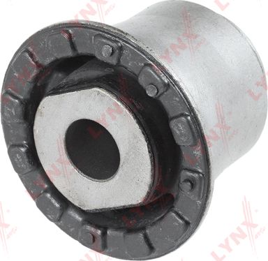 Сайлентблок задней балки LYNXauto. Артикул C9682
