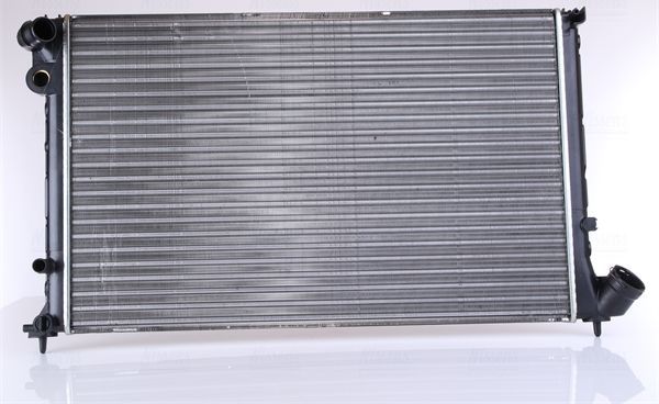 Радиатор охлаждения двигателя Nissens. Артикул 63732