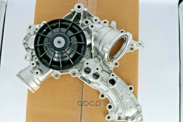 Помпа (водяной насос) Mercedes-Benz. Артикул A2782001201