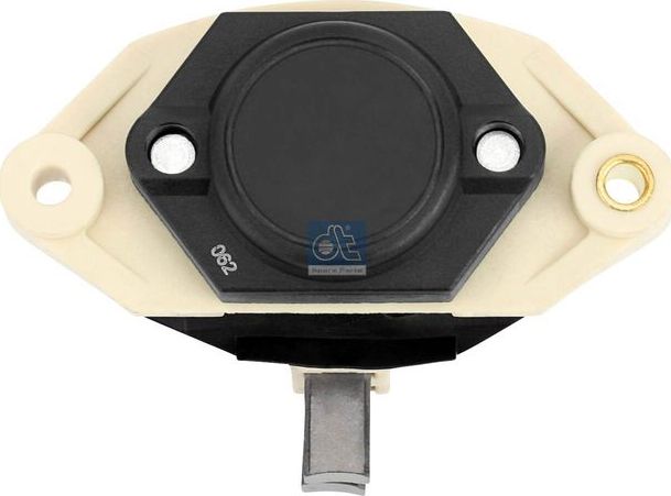 Реле-регулятор напряжения генератора DT Spare Parts. Артикул 4.63020