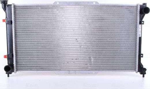 Радиатор охлаждения двигателя Nissens. Артикул 67703