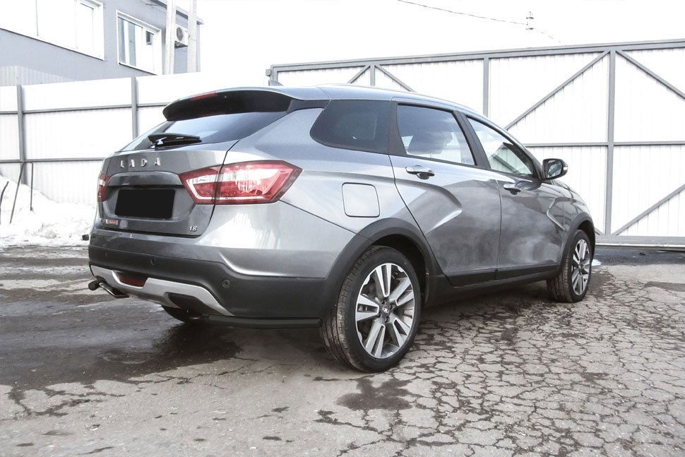 Защита Slitkoff заднего бампера уголки d42 для Lada Vesta SW Cross 2017-2026 Черные. Артикул LadVSWCR07B