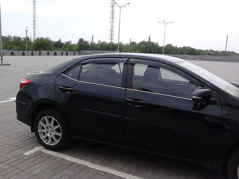 Дефлекторы Cobra Tuning для окон Toyota Corolla E180/E170 седан 2013-2019. Артикул T27313