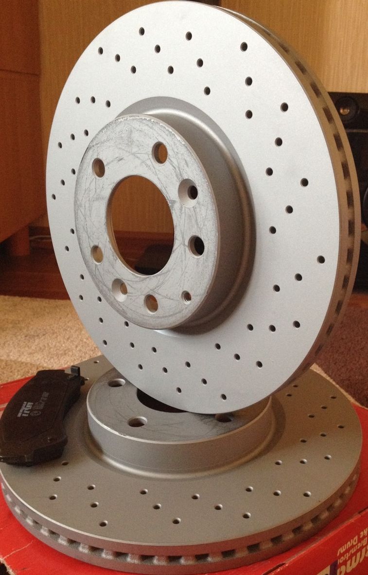 Тормозной диск Zimmermann Sport Coat Z. Артикул 370.3083.52