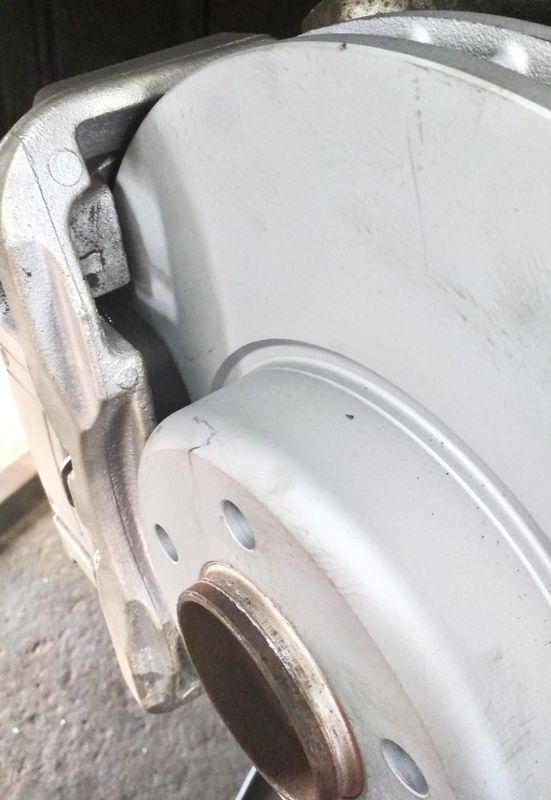 Тормозной диск Zimmermann Coat Z передний для BMW 6 II (E63/E64) 2005-2010. Артикул 150.3481.20