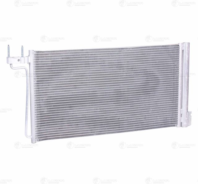 Радиатор кондиционера (конденсатор) Luzar для Ford Focus III 2010-2019. Артикул LRAC 1075