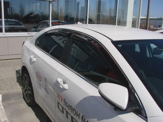 Дефлекторы Cobra Tuning для окон Kia Cerato IV 2017-2026. Артикул K15518