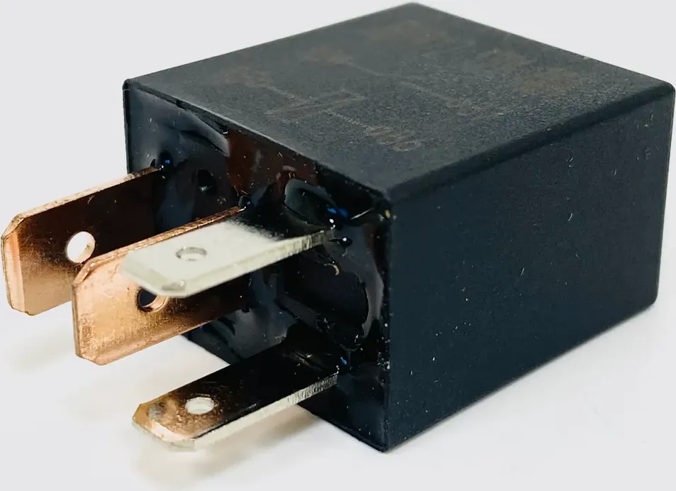 Реле (Ukorauto). Артикул U1304321