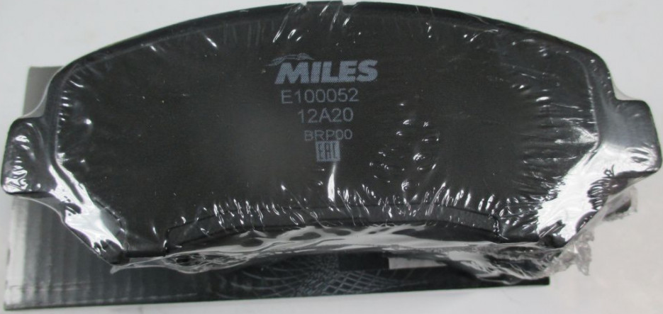 Тормозные колодки Miles (Semi-Metallic). Артикул E100052