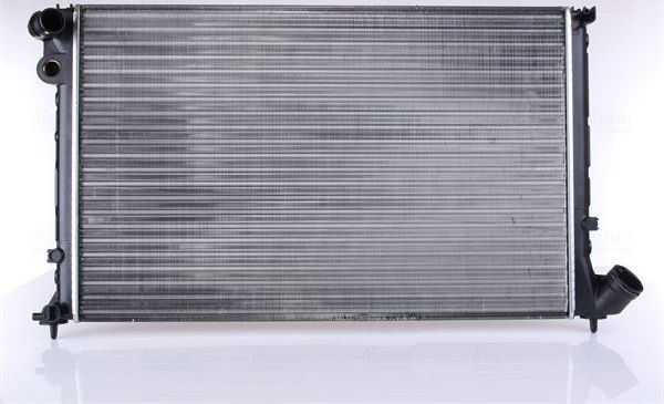 Радиатор охлаждения двигателя Nissens. Артикул 63733