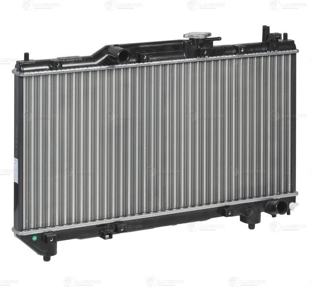 Радиатор охлаждения двигателя Luzar для Toyota Avensis I 1997-2000. Артикул LRc 1903