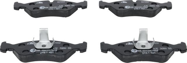Тормозные колодки ATE. Артикул 13.0460-7052.2