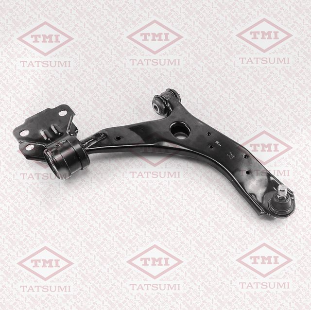 Рычаг MAZDA 3 09- прав. (Tatsumi) Tatsumi. Артикул TEE1774R