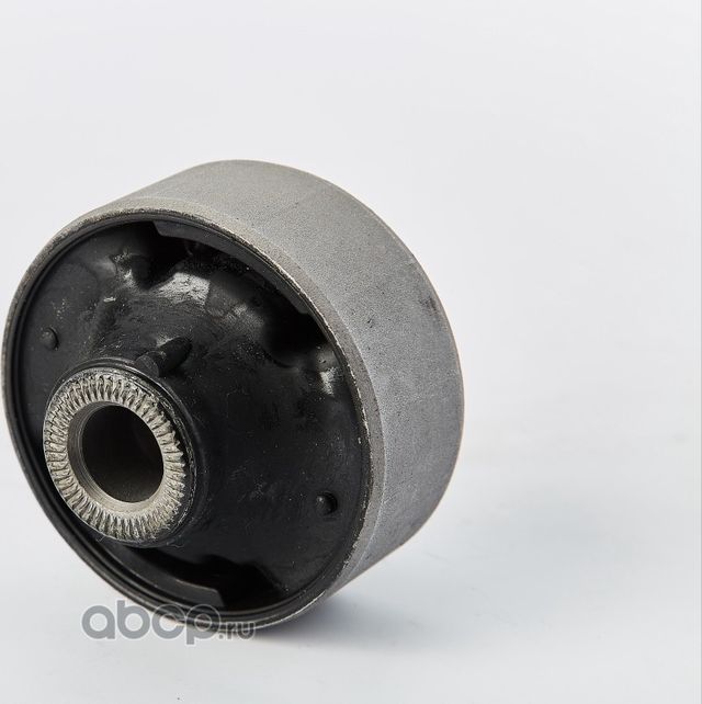 Сайлентблок переднего рычага подвески SpeedMate. Артикул SM-BKH009