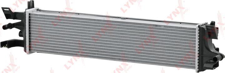 Радиатор охлаждения двигателя LYNXauto для Ford Focus III 2014-2019. Артикул RB-3016