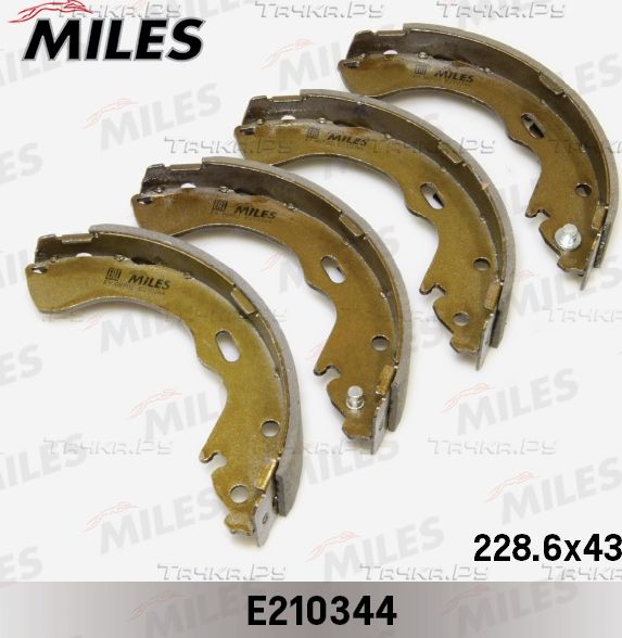 Тормозные колодки Miles задние для Mazda Demio I (DW) 1998-2003. Артикул E210344