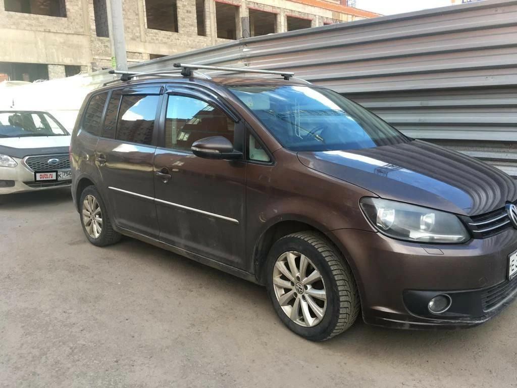 Дефлекторы V-Star для окон Volkswagen Touran 2010-2026. Артикул D17082