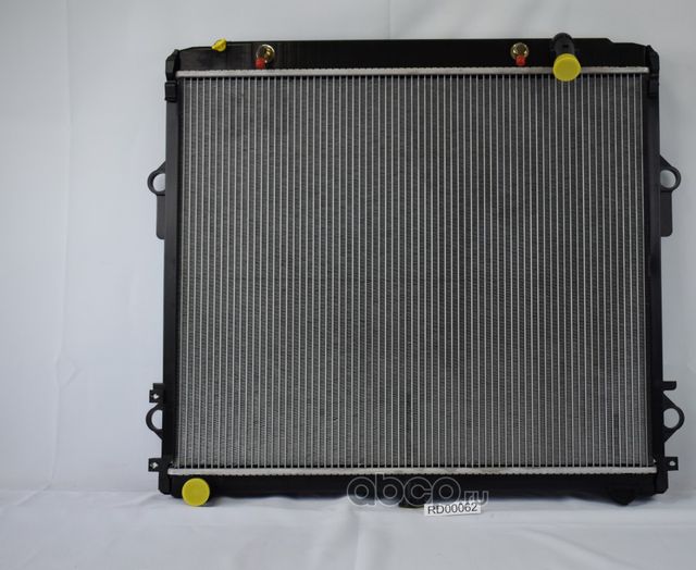 РАДИАТОР ОХЛАЖДЕНИЯ ДВИГАТЕЛЯ TOYOTA LAND CRUISER 200 (Schnieder). Артикул RD00062