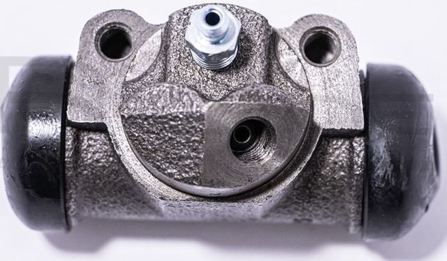 Тормозной цилиндр RED Line задний правый для Jeep Wrangler I (YJ) 1986-1991. Артикул 10JE002