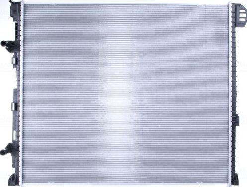 Радиатор охлаждения двигателя Nissens. Артикул 606979