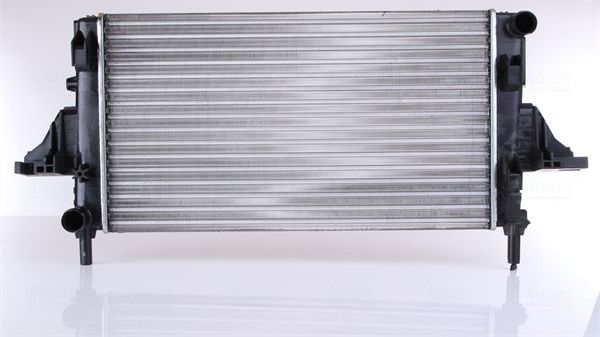 Радиатор охлаждения двигателя Nissens. Артикул 66698