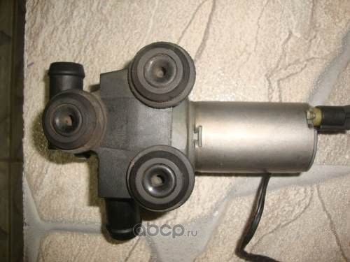 Дополнительный водяной насос BMW. Артикул 64116928246