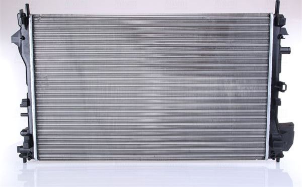 Радиатор охлаждения двигателя Nissens. Артикул 630742