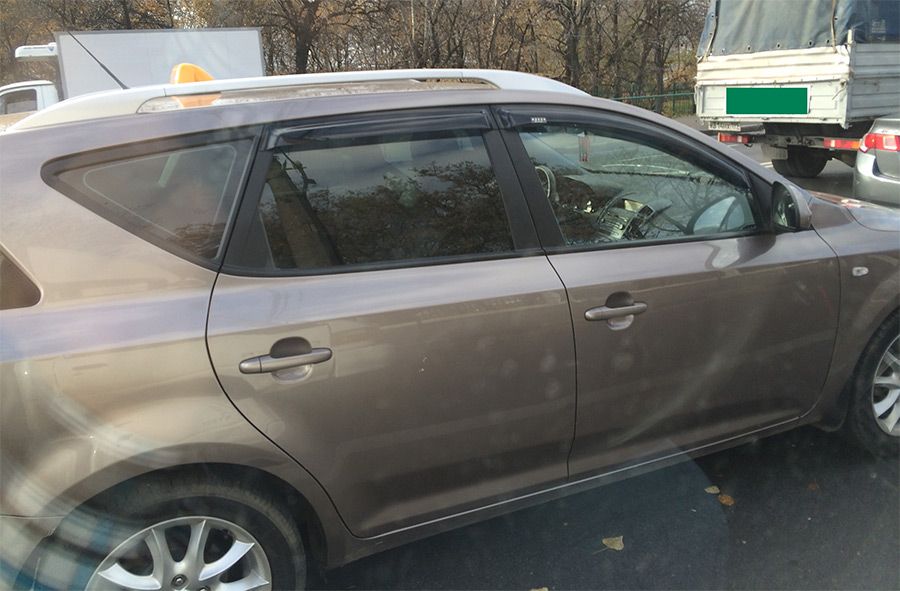 Дефлекторы V-Star для окон Kia Ceed I универсал 5-дв. 2007-2012. Артикул D04128