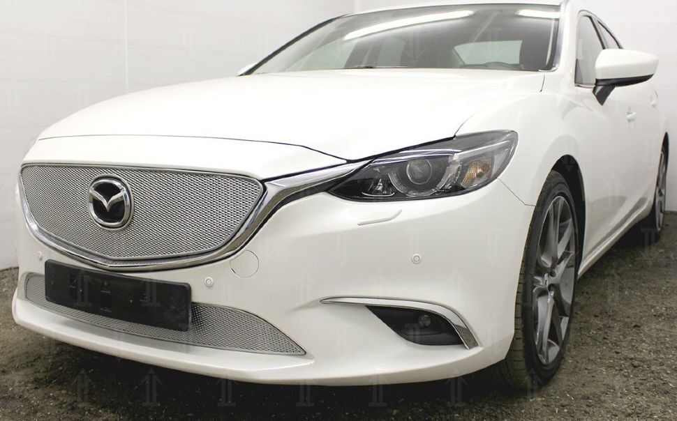 Защита радиатора Стрелка11 для Mazda 6 III (Supreme, Supreme Plus, Executive) 2015-2018 хром верх PREMIUM. Артикул MZ6.15.PREMIUM.top.chrome