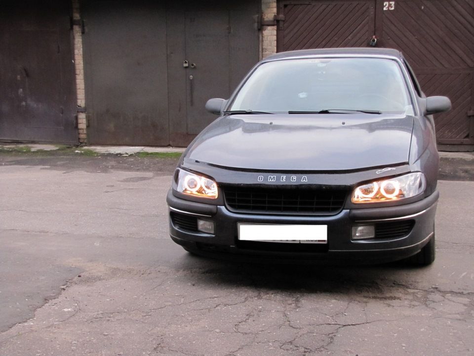 Дефлектор VT52 для капота Opel Omega B 1994-1999. Артикул OP09VT