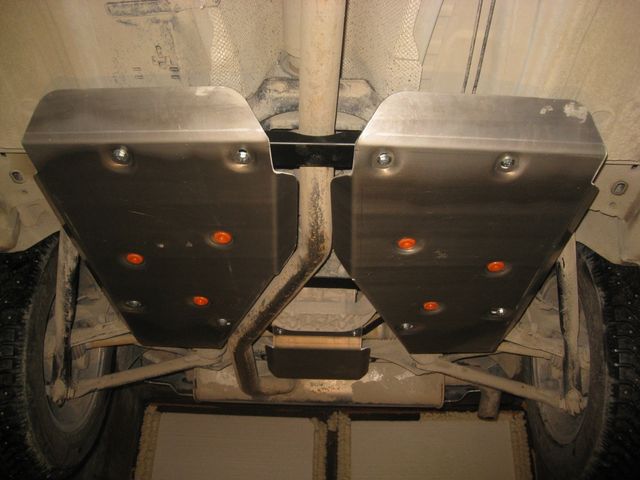 Защита алюминиевая Alfeco для топливного бака Land RoverFreelander II 2006-2014. Артикул ALF.38.12al