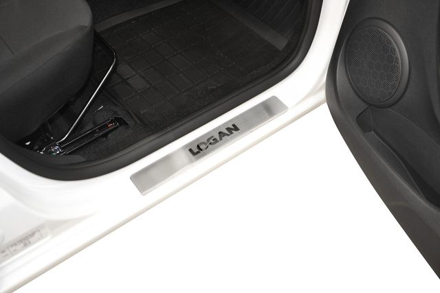 Накладки PT Group на пороги НПС для Renault Logan II 2013-2026. Артикул 07032401