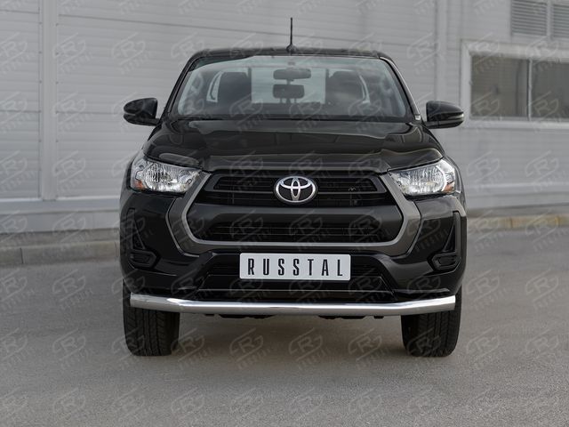 Защита RusStal переднего бампера d76 секции для Toyota Hilux VIII 2020-2026. Артикул THZ-003497