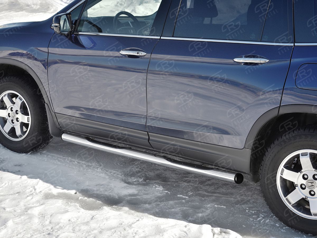 Защита порогов RusStal труба d76 с накладкой (вариант 2) для Honda Pilot III 2016-2026. Артикул HPT-0029232