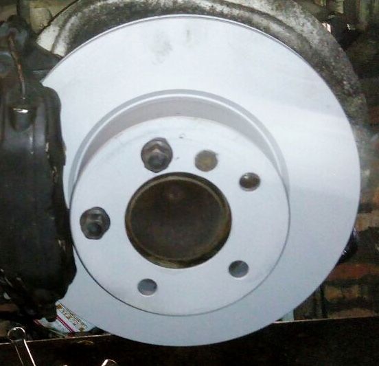 Тормозной диск Zimmermann Coat Z передний для BMW 1 I (E81/E82/E87/E88) 2004-2011. Артикул 150.3423.20