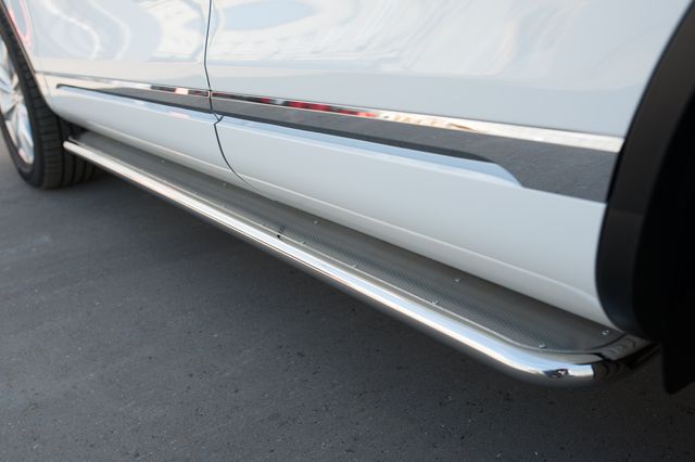 Защита порогов RusStal труба d42 с листом (вариант 3) для Volkswagen Touareg II рестайлинг 2014-2018. Артикул VWTL-0021313