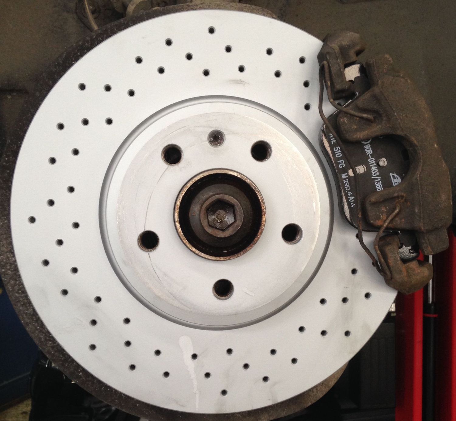 Тормозной диск Zimmermann Sport Coat Z. Артикул 100.3330.52