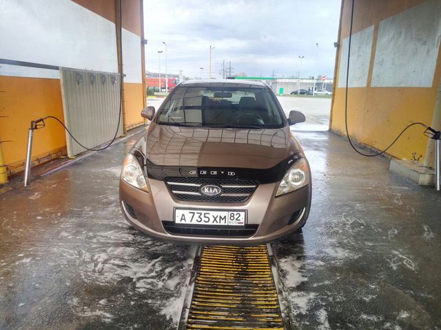 Дефлектор VT52 для капота Kia Ceed I 2007-2009. Артикул KA01VT