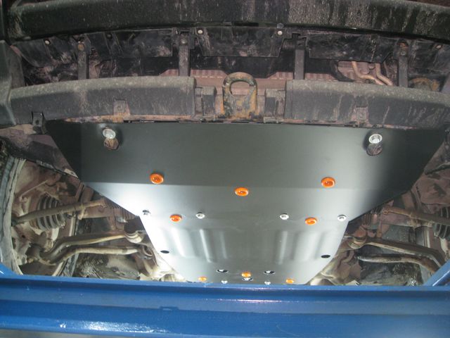 Защита алюминиевая Alfeco для радиатора Land Rover Range Rover III Vogue 2002-2012. Артикул ALF.38.16al
