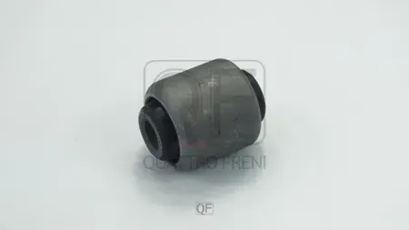 САЙЛЕНТБЛОК ПЕРЕДНЕГО НИЖНЕГО РЫЧАГА, QF30D00164 (Quattro Freni). Артикул QF30D00164