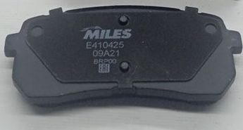 Тормозные колодки Miles (Low-Metallic). Артикул E410425