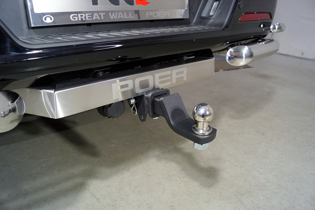 Фаркоп ТСС оцинкованный под американский квадрат для Great Wall Poer 2.0TD 4WD 2021-2026 с накладкой из нержавеющей стали. Артикул TCU00289